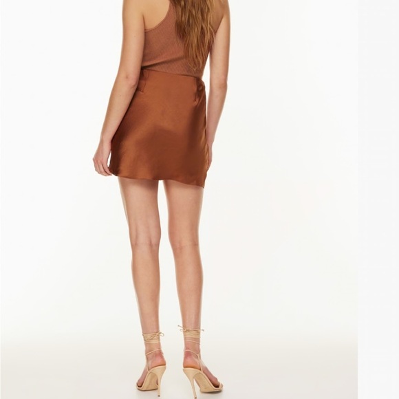 NWT Aritzia Wilfred Saturn Satin Mini Skirt in Anise Brown - Picture 3 of 7